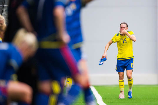 Jessica Samuelsson med lindad fot