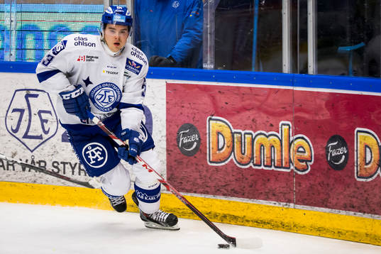 Leksands Juuso Rajala i ishockeymatchen i hockeyallsvenskan