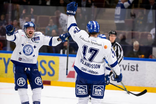 Leksands Simon Erlandsson jublar med Jonas Frögren