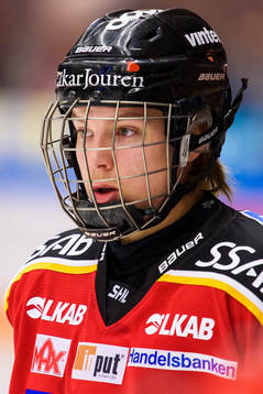 Luleås Jesper Juntto på uppvärmningen