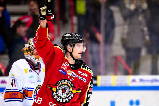 Luleås Anton Hedman jublar