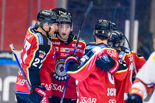 Luleås Anton Hedman(m) jublar