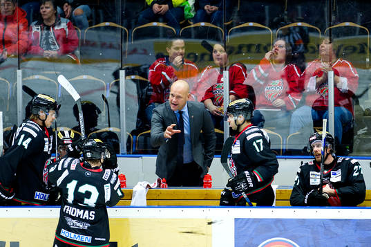 Modos tränare Andreas Johansson