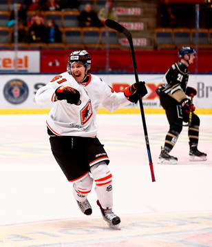 Karlskronas Mattias Granlund jublar