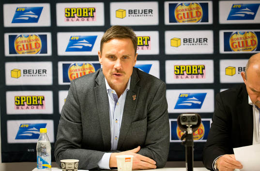 Frölundas tränare Roger Rönnberg deppar