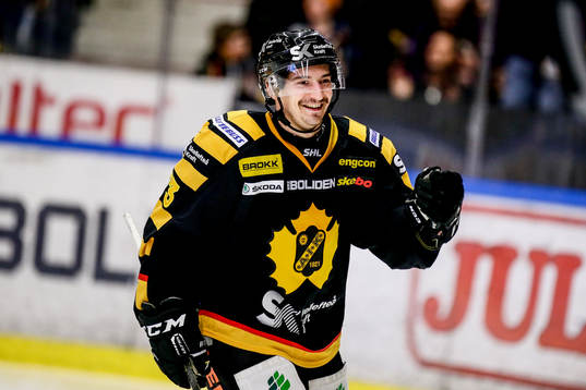 Skellefteås Terry Broadhurst jublar