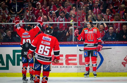 Örebros Marko Anttila gör 1-0 och jublar
