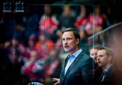 Frölundas tränare Roger Rönnberg deppar