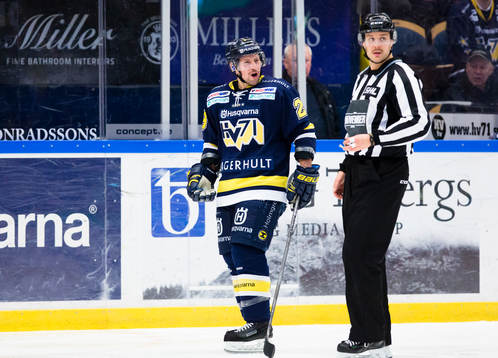 s Chris Abbott missnöjd med utvisning