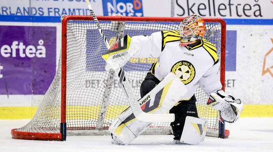 Brynäs målvakt Felix Sandström