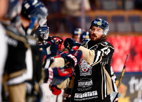 Linköpings Niklas Persson jublar
