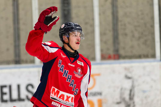Hanhals Fredrik Johansson jublar