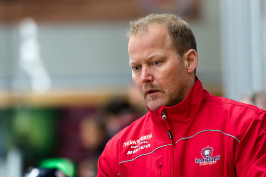 Hanhals tränare Niclas Högberg