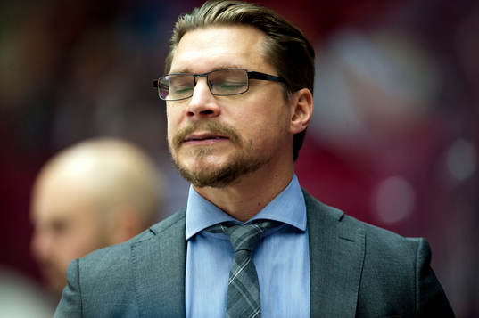 Malmö Redhawks tränare Björn Hellkvist deppar