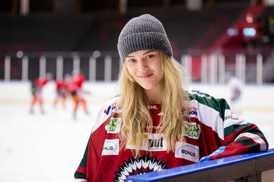 Idol finalisten Amanda Winberg på besök
