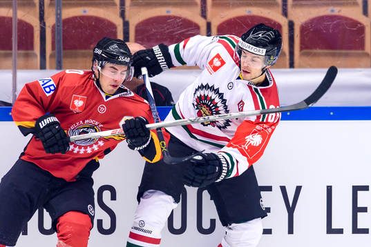 Luleås Victor Ekarv och Frölundas Oskar Fantenberg