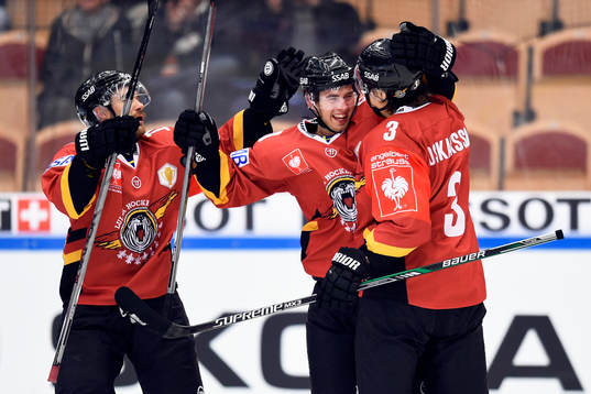 Luleås Victor Ekarv jublar