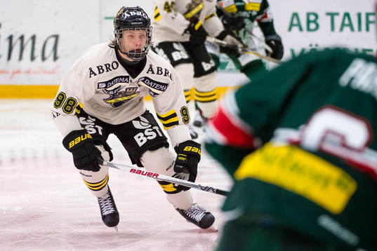 s Jesper Bratt