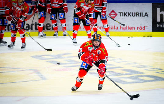 Örebros Glenn Gustafsson gör sin första match med a-laget