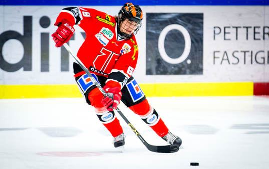 Örebros Glenn Gustafsson gör sin första match med a-laget