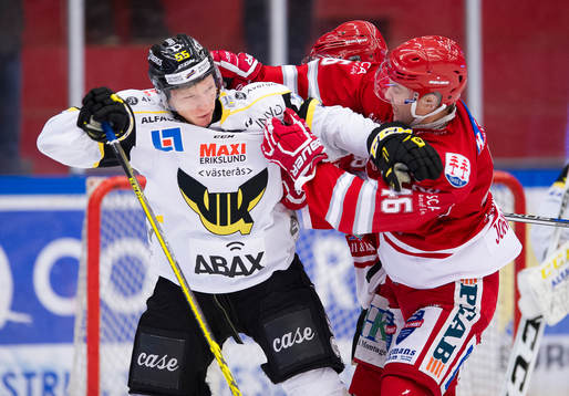 Västerås Andreas Borgman i närkamp mot Timrås Oscar
