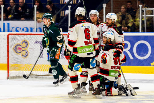 Malmö Redhawks  Björn Svensson jublar