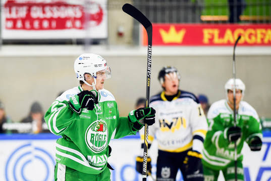 Rögles Sebastian Wännström jublar