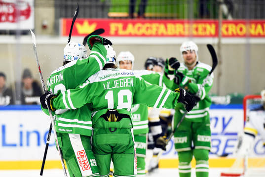 Rögles Sebastian Wännström jublar