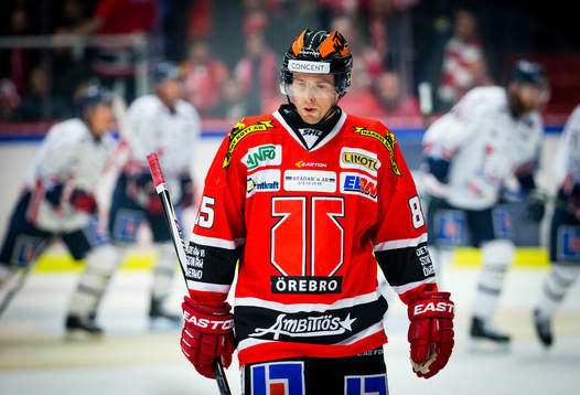 Linköpings Garret Roe gör 1-3 och jublar och Örebros
