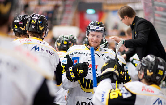 Västerås Cristopher Fish jublar