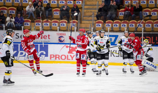 Timrås Jeremy Boyce-Rotevall jublar