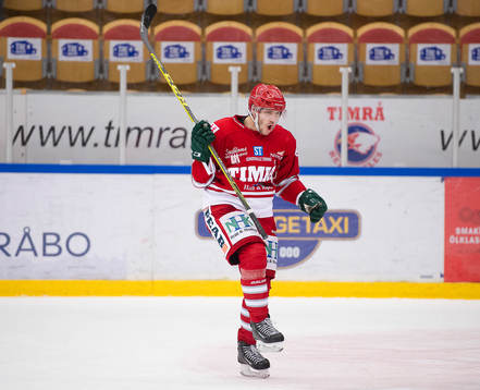 Timrås Johan Persson jublar
