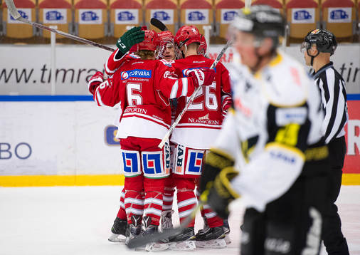 Timrå och Johan Persson jublar