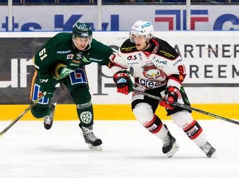 Färjestads Rickard Wallin och Malmö Redhawks  Björn