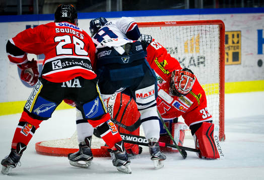 Linköpings Jacob Lilja gör 3-4 på Örebros målvakt