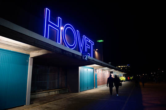 Exteriör av Hovet