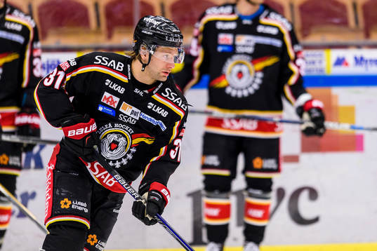 Luleås Jonathan Granström på uppvärmningen