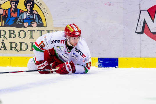 Modos Bill Thomas ligger på isen