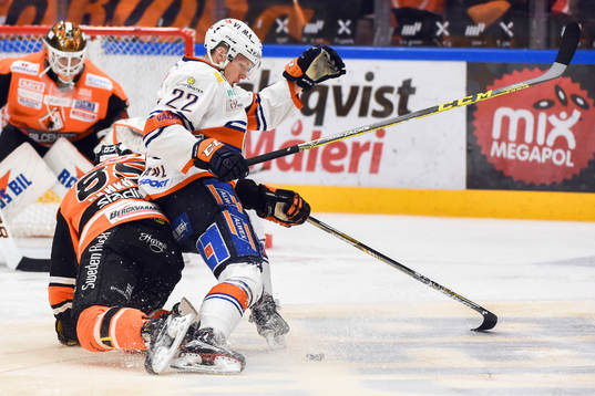 Karlskronas Toni Kähkönen och Växjös Gustav Rydahl