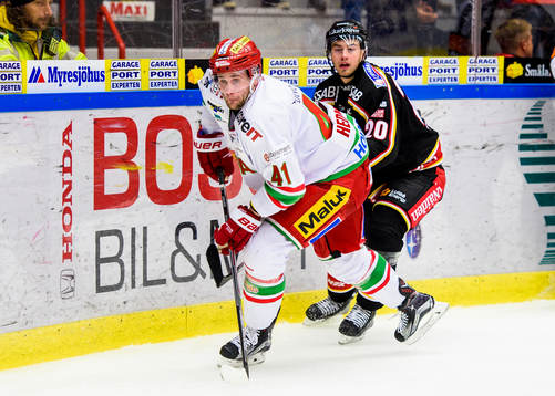 Modos Oscar Hedman och Luleås Victor Ekarv