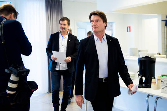 Ordförande Karl Jartun samt avgående klubbdirektör