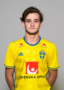 Adrian Zeka i P16/99-landslaget