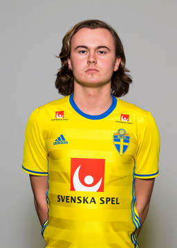 Lucas Isacksson i P16/99-landslaget