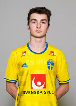 Benjamin Muminovic i P16/99-landslaget