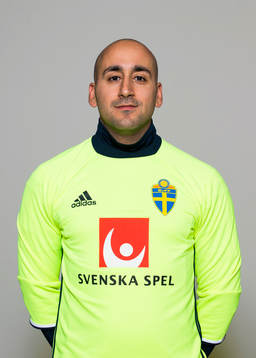 Tränare Rebin Mardan i P16/99-landslaget