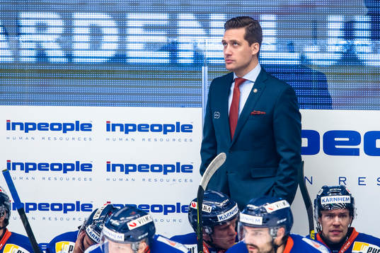 Växjös tränare Sam Hallam