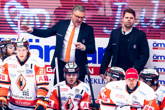 Karlskronas tränare Per Hånberg och assisterande tränare