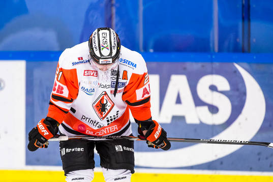 Karlskronas Riley Holzapfel deppar