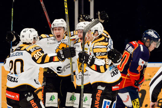 Skellefteås Andrew Calof jublar