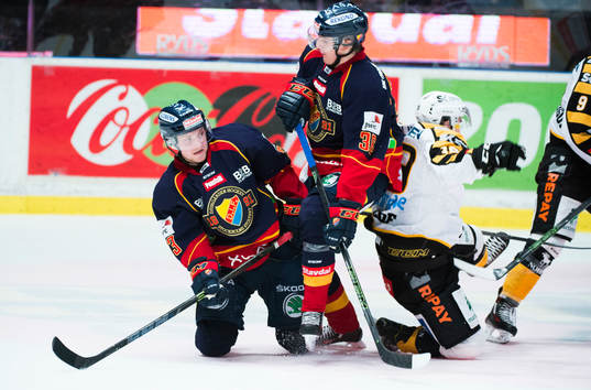 Djurgårdens Linus Hultström, Philip Holm och Skellefteås